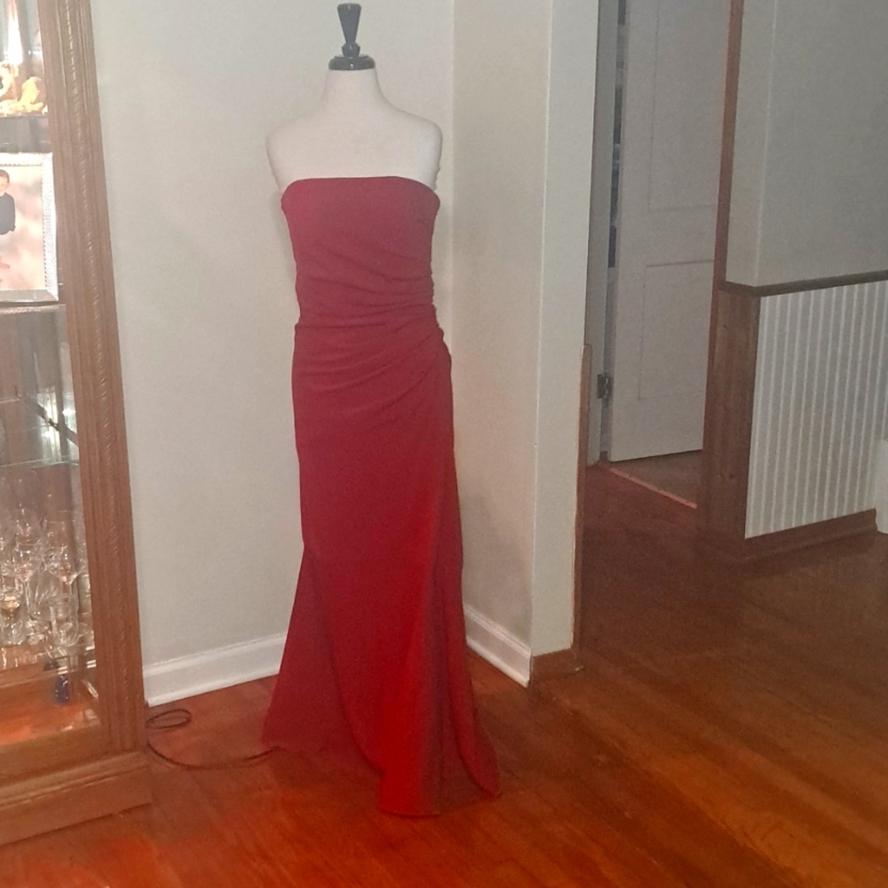 Badgley Mischka red rouched formal gown sz 10
